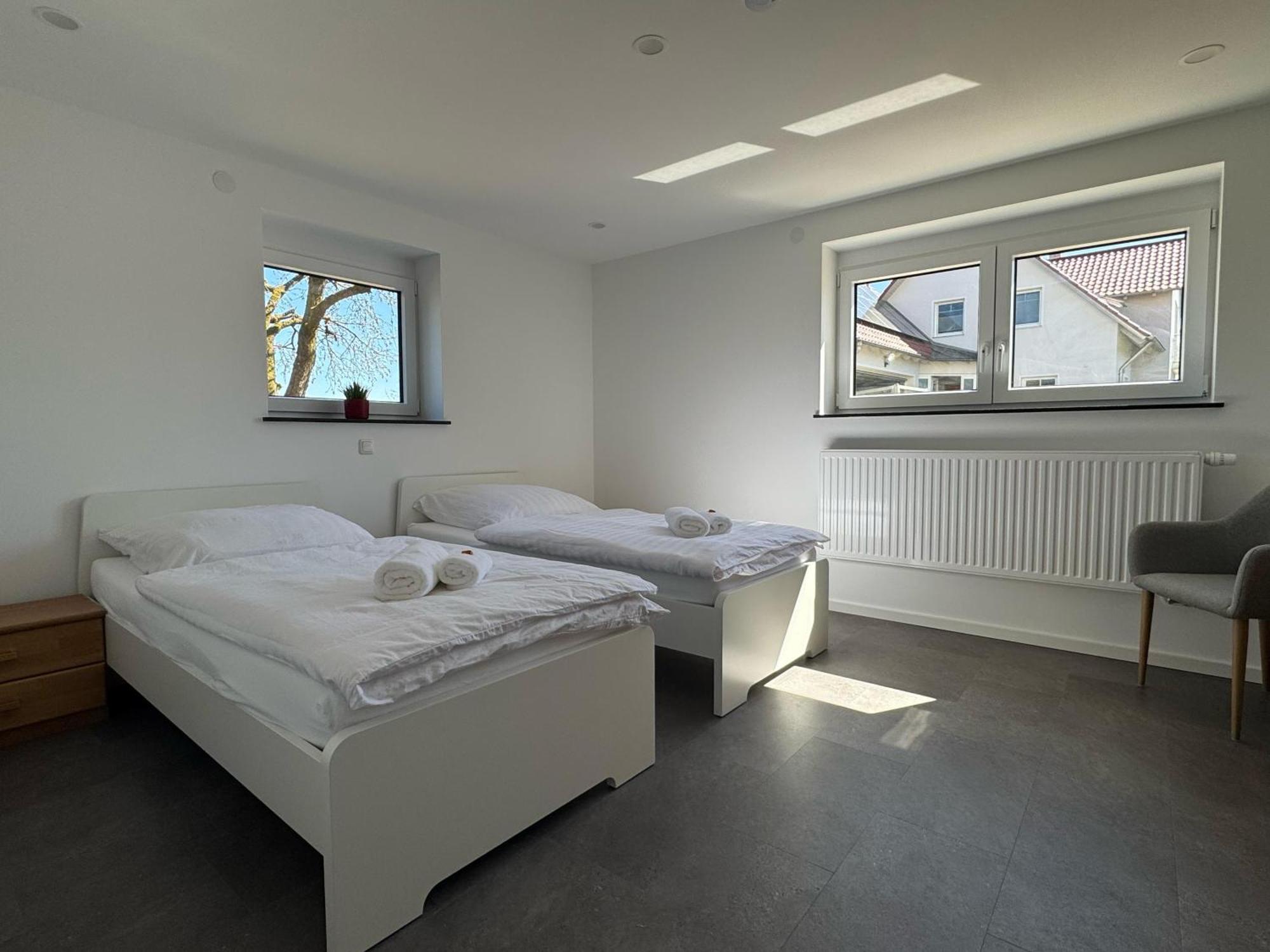 W&P Living Wohnung Mit Ausblick - Parkplatz Biberbach  المظهر الخارجي الصورة